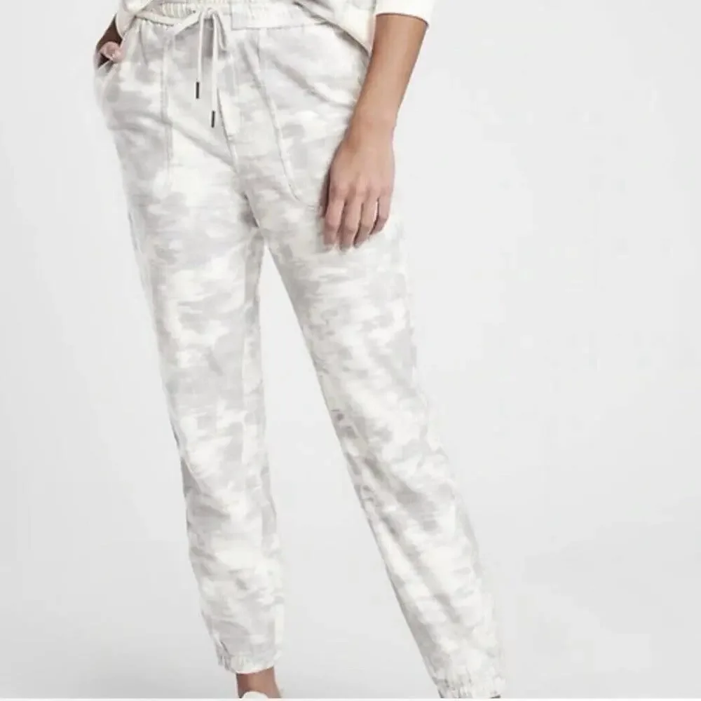 ATHLETA Farallon Printed Jogger Pant Size 4 White Gray